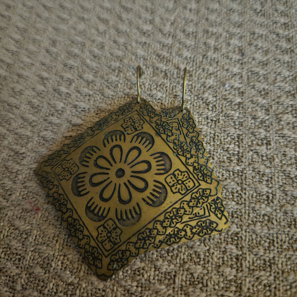 Earring Bonanza - Picture 6 of 7
